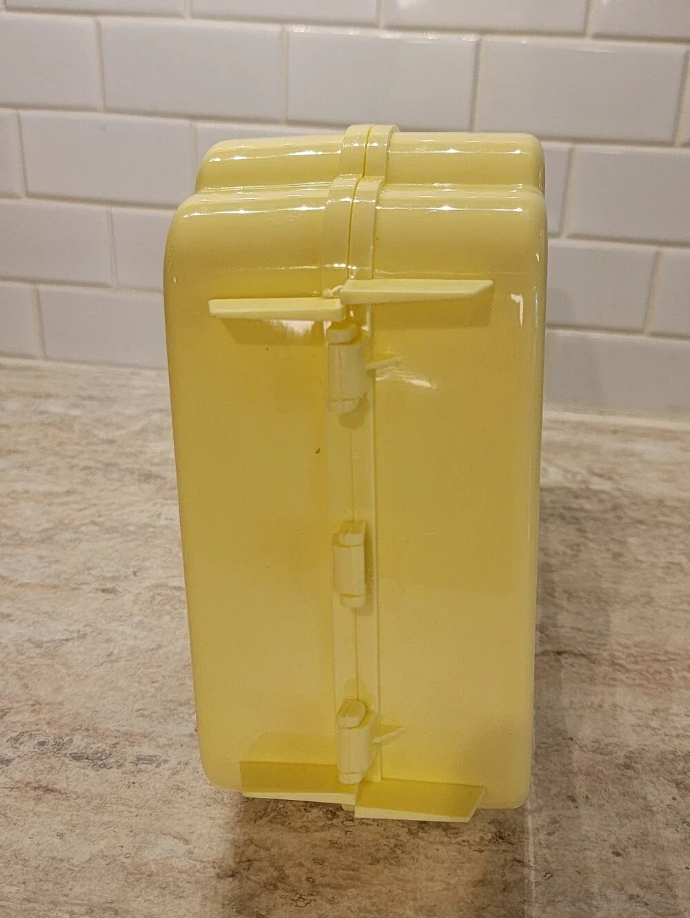 Vintage Hello Kitty yellow lunchbox With Thermos
